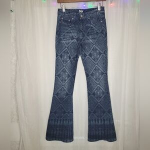 Tokyo Darling High Waisted Wide Flare Diamond Patterned Boho Jeans Size 2 Denim